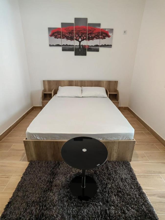 Militari Studio Rosu Экстерьер фото